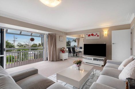 Photo of property in 714 East Coast Road, Pinehill, Auckland, 0632