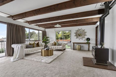 Photo of property in 46 Chatswood Grove, Chatswood, Auckland, 0626