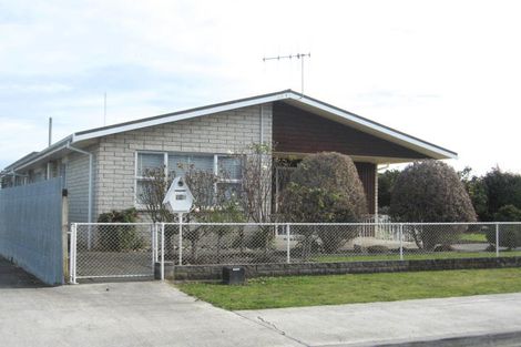 Photo of property in 701 Queen Street East, Parkvale, Hastings, 4122