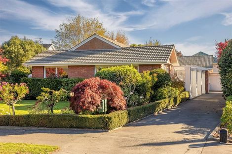 Photo of property in 25 Tuirau Place, Ilam, Christchurch, 8041