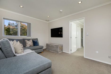 Photo of property in 29d Greenhithe Road, Greenhithe, Auckland, 0632