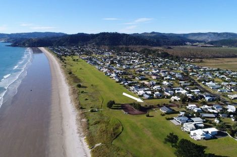 Photo of property in 112 Ocean Close, Matarangi, Whitianga, 3592