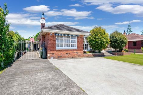 Photo of property in 70 Puhinui Road, Manukau, Auckland, 2104