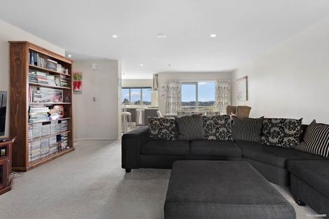 Photo of property in The Rise, 10/11 Hatfield Place, Albany Heights, Auckland, 0632