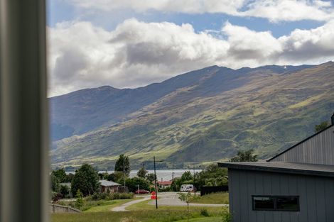 Photo of property in 8 Lakefield Close, Kingston, Athol, 9793