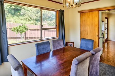 Photo of property in 1 Forglen Place, Tawa, Wellington, 5028