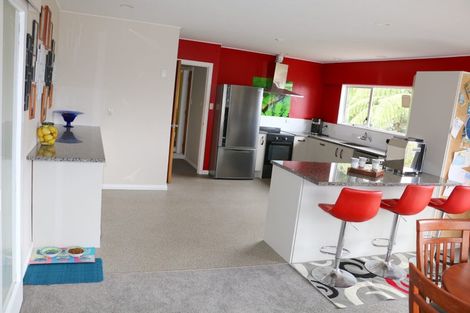 Photo of property in 3 Ardal Grove, Tirohanga, Lower Hutt, 5010