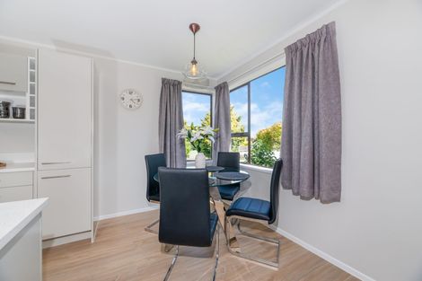 Photo of property in 18 Catkin Crescent, Papatoetoe, Auckland, 2025