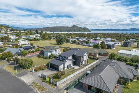 Photo of property in 72 Kahotea Drive, Motuoapa, Turangi, 3382