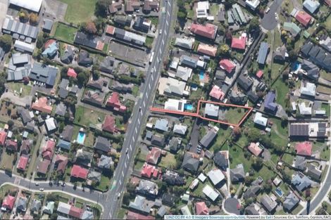 Photo of property in 193 Te Atatu Road, Te Atatu South, Auckland, 0610