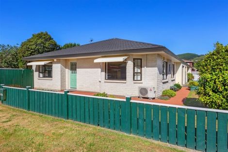 Photo of property in 2 Nathan Street, Tawa, Wellington, 5028