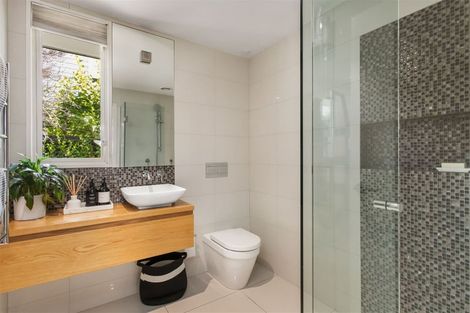 Photo of property in 72 Glandovey Road, Fendalton, Christchurch, 8052