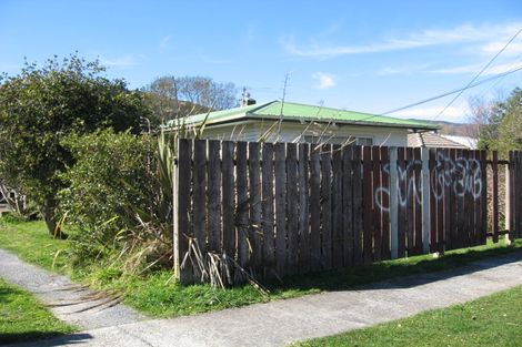 Photo of property in 53 Dover Road, Wainuiomata, Lower Hutt, 5014