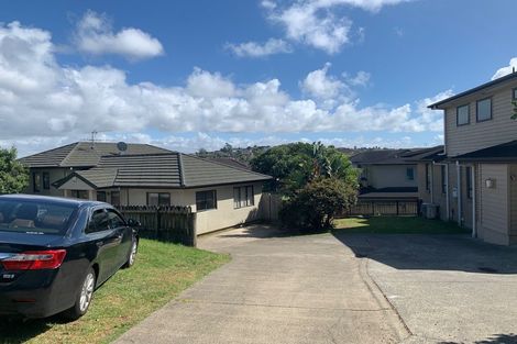 Photo of property in 20 Malin Place, Pinehill, Auckland, 0632