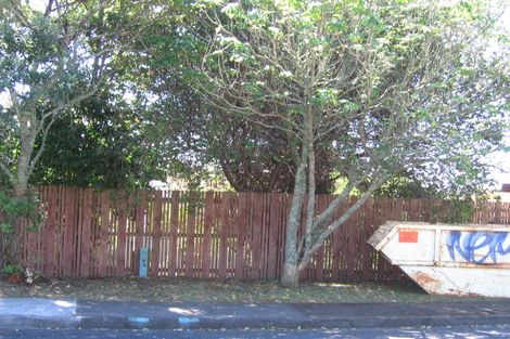 Photo of property in 14 Idyll Place, Northcross, Auckland, 0632