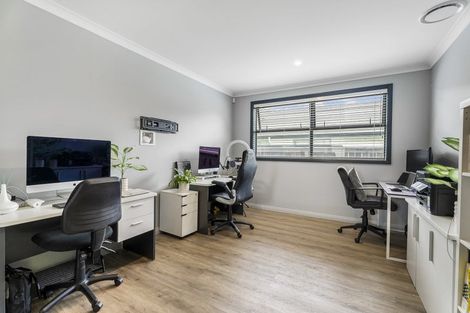 Photo of property in 41 Couldrey Crescent, Red Beach, 0932