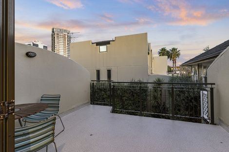 Photo of property in 4/16 Huron Street, Takapuna, Auckland, 0622