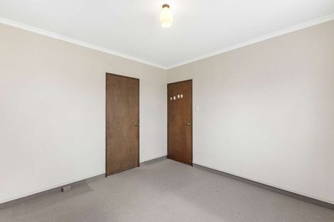 Photo of property in 5 Saint Ives Grove, Whalers Gate, New Plymouth, 4310