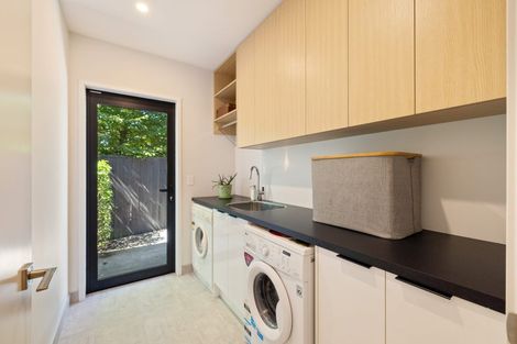 Photo of property in 64a Straven Road, Fendalton, Christchurch, 8014