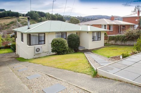 Photo of property in 75 Hocken Street, Kenmure, Dunedin, 9011