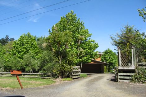 Photo of property in 30 Nobilo Road, Kumeu, 0891