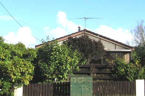 Photo of property in 22 Glen Road, Ranui, Auckland, 0612