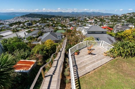 Photo of property in 30 Sugarloaf Road, Brooklyn, Wellington, 6021