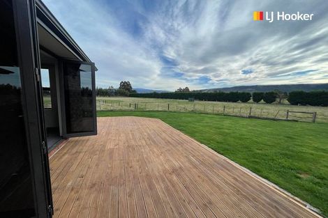 Photo of property in 345 Riccarton Road West, Mosgiel, 9092