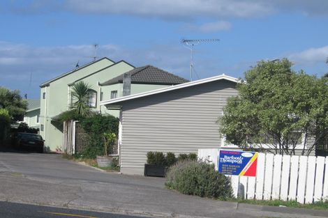 Photo of property in 2/23 Forrest Hill Road, Milford, Auckland, 0620