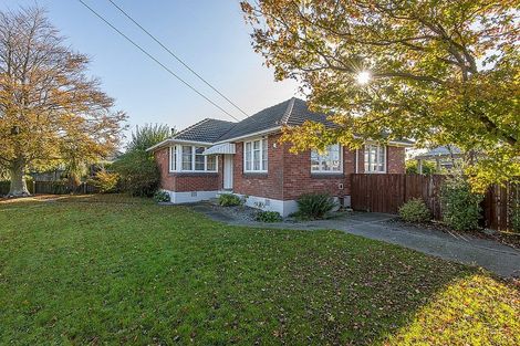 Photo of property in 23 Rowcliffe Crescent, Avonside, Christchurch, 8061