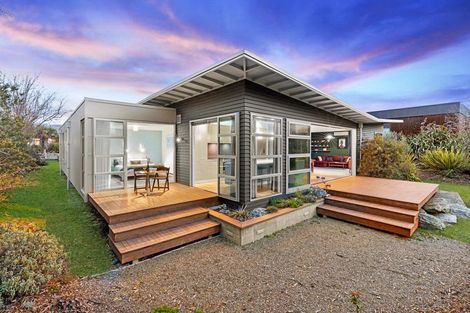Photo of property in 10 Bridgewater Terrace, Albert Town, Wanaka, 9305