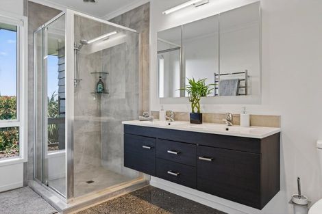 Photo of property in 308 Owhiwa Road, Parua Bay, Onerahi, 0192