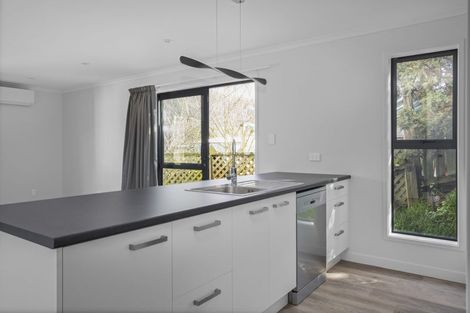 Photo of property in 5 Massey Street, Tawa, Wellington, 5028