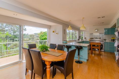 Photo of property in 24 Poplar Road, Stanmore Bay, Whangaparaoa, 0932