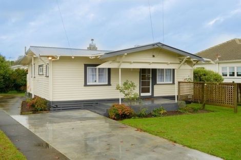 Photo of property in 35 Claude Street, Fairfield, Hamilton, 3214