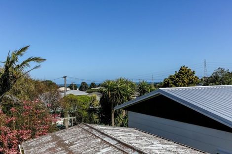 Photo of property in 11 Lydford Place, Spotswood, New Plymouth, 4310