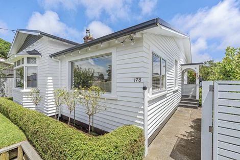 Photo of property in 178 Carrington Street, Lower Vogeltown, New Plymouth, 4310