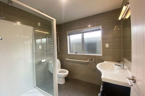 Photo of property in 20 Lisa Rise, Half Moon Bay, Auckland, 2012