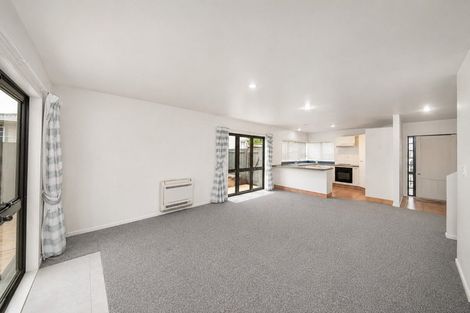 Photo of property in 32 Stewart Crescent, Hokowhitu, Palmerston North, 4410