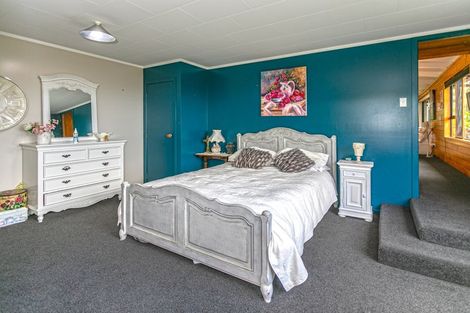 Photo of property in 15 Puriri Place, Tuateawa, Coromandel, 3583