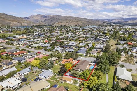 Photo of property in 2 Coleraine Street, Cromwell, 9310