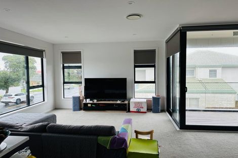 Photo of property in 216a Bucklands Road, Bucklands Beach, Auckland, 2012