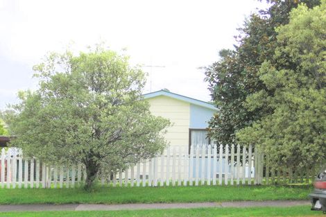 Photo of property in 14 Albert Hall Drive, Red Beach, 0932