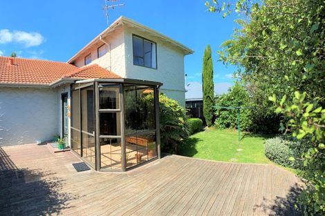 Photo of property in 405 Avonhead Road, Avonhead, Christchurch, 8042