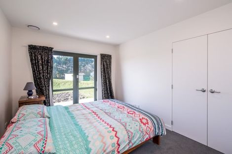 Photo of property in 100 Harakeke Road, Te Horo, Otaki, 5581