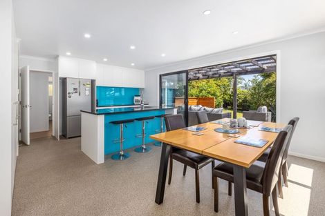 Photo of property in 3 Walton Road, Paraparaumu Beach, Paraparaumu, 5032