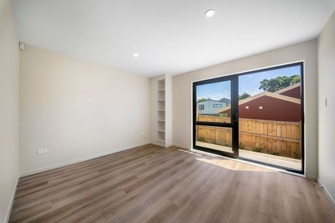 Photo of property in 8/2 Nikau Street, New Lynn, Auckland, 0600