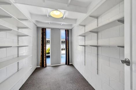 Photo of property in 13 Ambury Place, Merrilands, New Plymouth, 4312