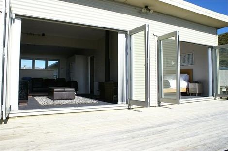 Photo of property in 5 Estuary Street, Makara Beach, 6972