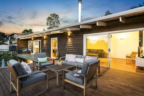 Photo of property in 264 Glengarry Road, Glen Eden, Auckland, 0602